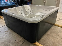 Spanet beach house jacuzzi - afbeelding 5 van  11