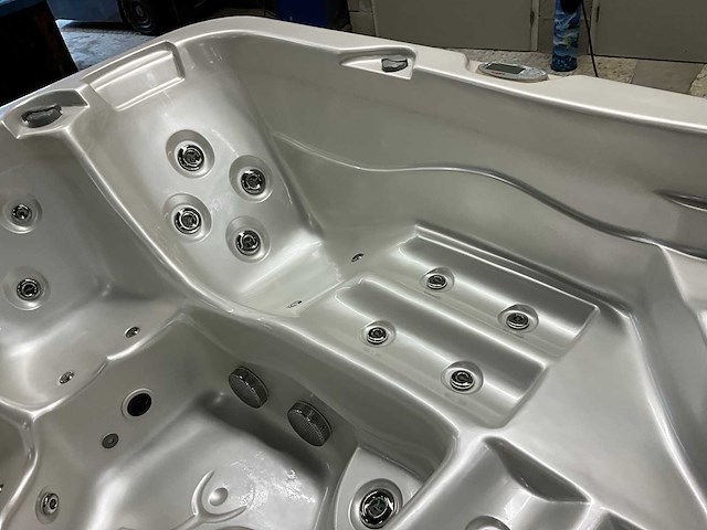 Spanet beach house jacuzzi - afbeelding 8 van  11
