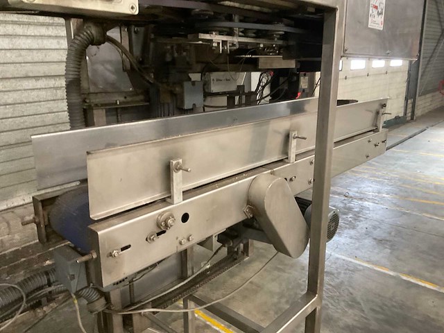 Spang & brands - fh210l - crop sorting and processing machine - 1994 - afbeelding 4 van  11