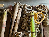 Spanners met ketting - afbeelding 3 van  6