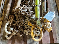 Spanners met ketting - afbeelding 2 van  3