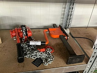 Spanratel en 1 krik - afbeelding 1 van  5