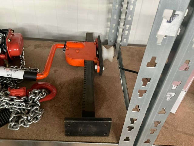 Spanratel en 1 krik - afbeelding 2 van  5