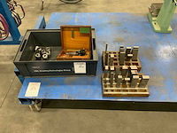 Spantangen en parrallel onderlegstrippen - afbeelding 1 van  3