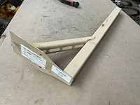 Spare winch bracket - afbeelding 1 van  3
