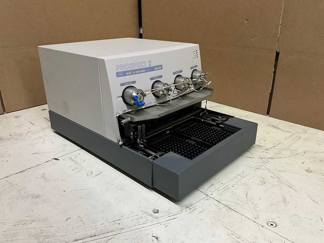 Spark prospekt 2 ace 725 cartridgewisselaar - afbeelding 1 van  6