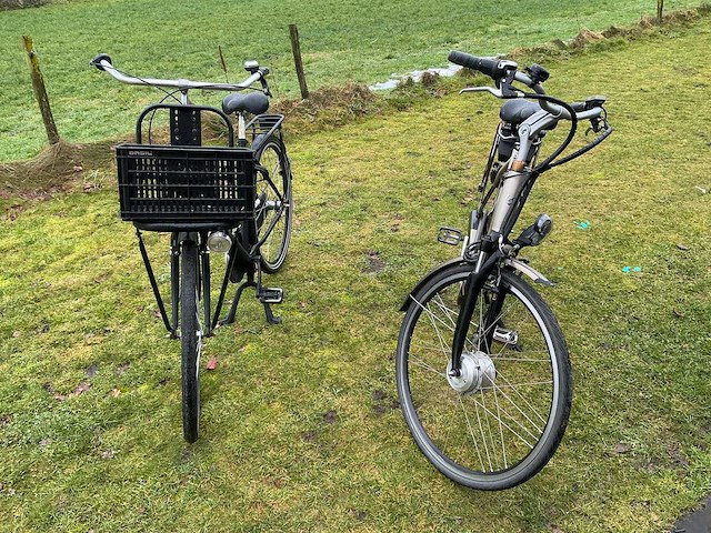 Sparta en spirit elektrische fiets en normale fiets (2x) - afbeelding 6 van  7