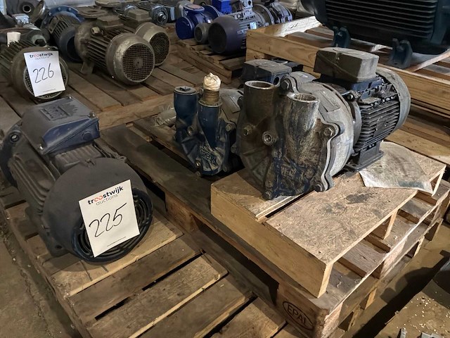 Spec / weg elektromotor (3x) - afbeelding 1 van  2