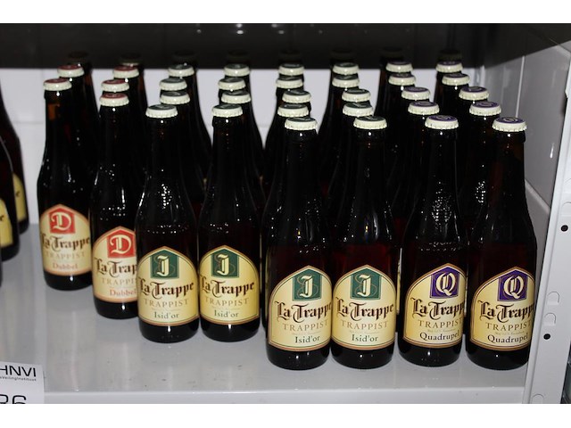 Speciaal bieren la trappe. ruim 70 flessen. - afbeelding 2 van  3