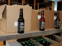 Speciaalbieren t krut op 2 schappen w.o. bock, dubbel, tripel, limoncello wit en fresh hop ipa. ruim 100 fl... - afbeelding 2 van  3