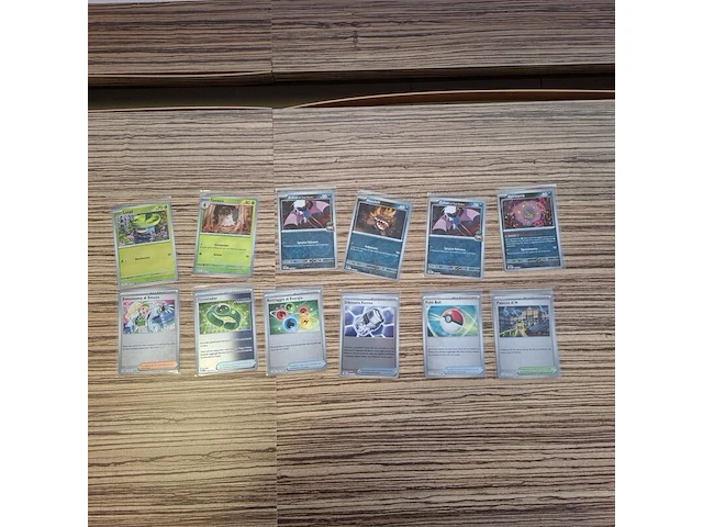Speciale glimmende italiaanse pókemon-kaarten - afbeelding 5 van  5