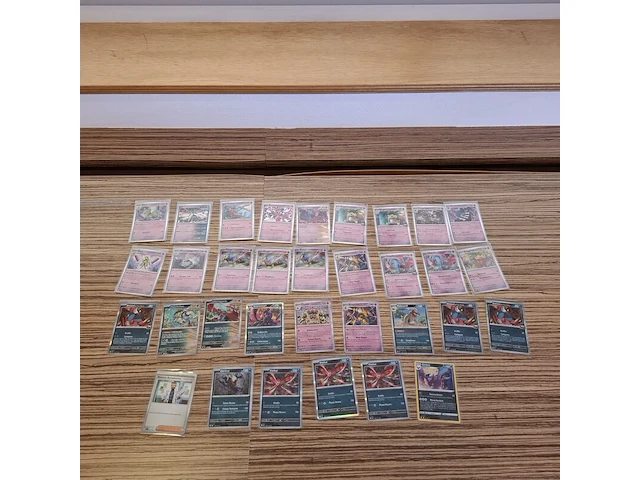 Speciale glimmende italiaanse pókemon-kaarten - afbeelding 4 van  4