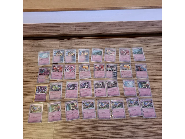Speciale glimmende italiaanse pókemon-kaarten - afbeelding 2 van  11