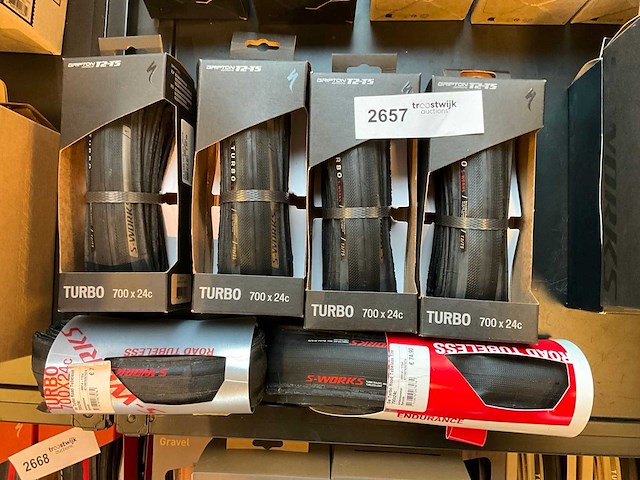 Specialized diverse fietsbanden - 700x24c (6x) - afbeelding 1 van  3