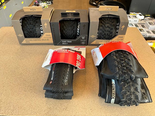 Specialized diverse fietsbanden (5x) - afbeelding 2 van  6