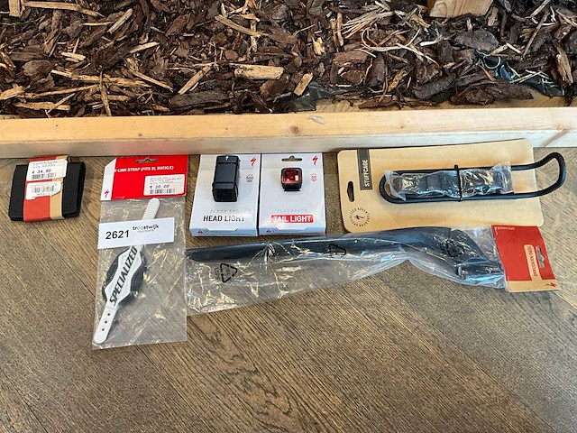 Specialized diverse fietsonderdelen (6x) - afbeelding 1 van  4