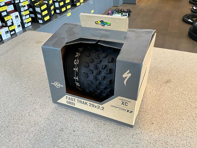 Specialized fast trak grid fietsband - 29x2.2 (2x) - afbeelding 1 van  4
