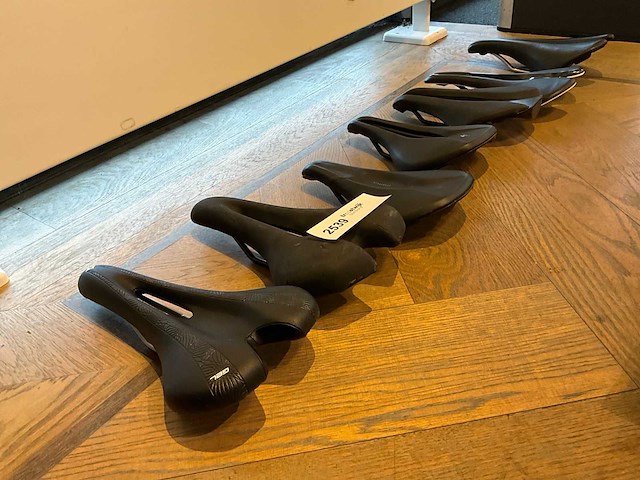 Specialized fietszadel (7x) - afbeelding 4 van  4