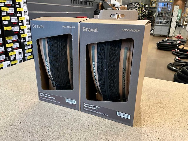 Specialized gravel pathfinder tlr fietsband - 700x40c (4x) - afbeelding 1 van  3