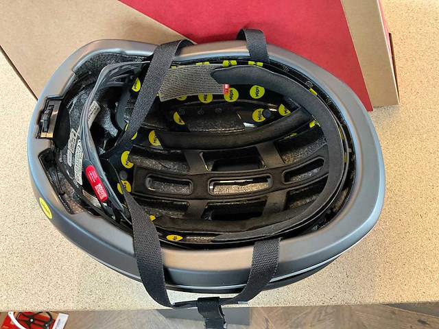 Specialized mode fietshelm - m - afbeelding 5 van  7