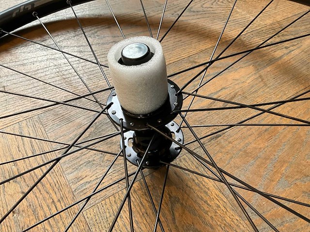 Specialized my20 vado rear wiel 20 wwh - afbeelding 3 van  5