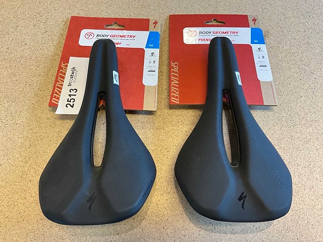 Specialized phenom comp zadel - 143mm (2x) - afbeelding 1 van  3