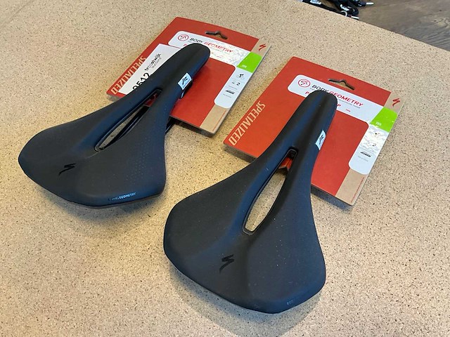 Specialized phenom comp zadel - 155mm (2x) - afbeelding 2 van  3