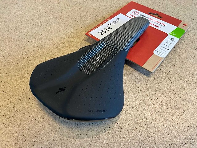 Specialized phenom expert w/mimic zadel - 155mm - afbeelding 2 van  3