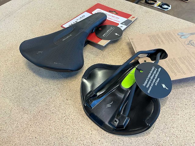 Specialized phenom expert w/mimic zadel - 168mm (2x) - afbeelding 3 van  3