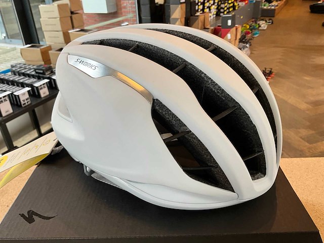 Specialized prevail 3 fietshelm - m - afbeelding 2 van  5