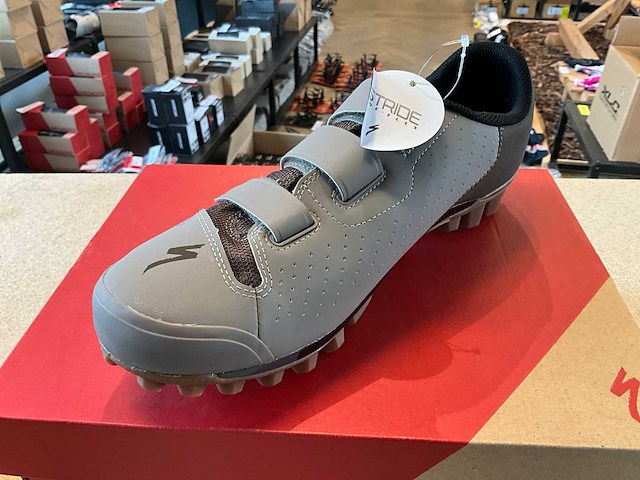 Specialized recon 1.0 fietsschoen - maat: 44 - afbeelding 3 van  5