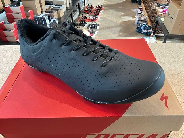 Specialized recon adv fietsschoen - maat: 43 - afbeelding 1 van  4