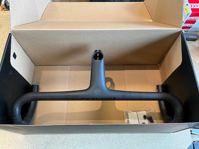 Specialized roval alpinist road cockpit carbon fietsstuur - 31.8x44cm - afbeelding 1 van  8