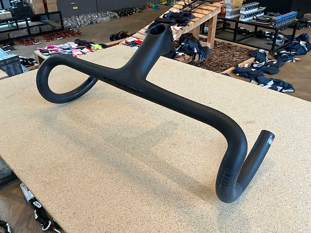 Specialized roval alpinist road cockpit carbon fietsstuur - 31.8x44cm - afbeelding 3 van  8