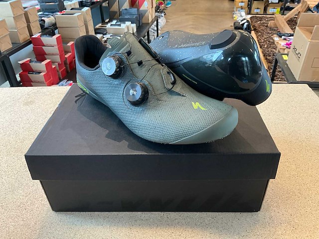 Specialized s-works torch fietsschoen - maat: 44 - afbeelding 1 van  5