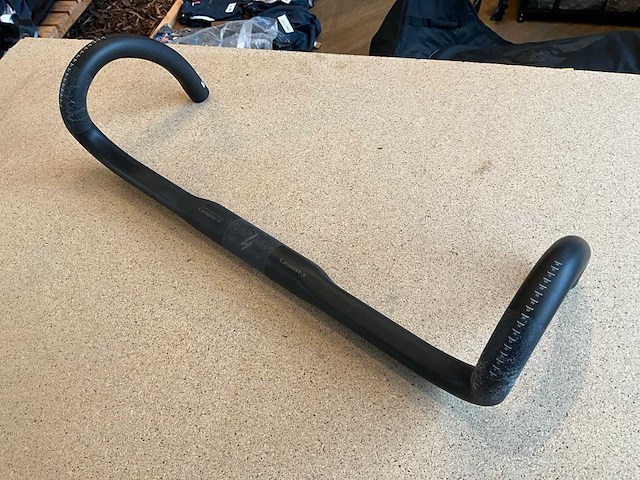 Specialized shallow road bar carbon fietsstuur - 31.8x44cm - afbeelding 3 van  4