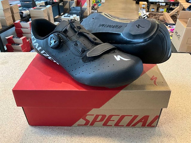 Specialized torch 1.0 fietsschoen - maat: 42 - afbeelding 1 van  5