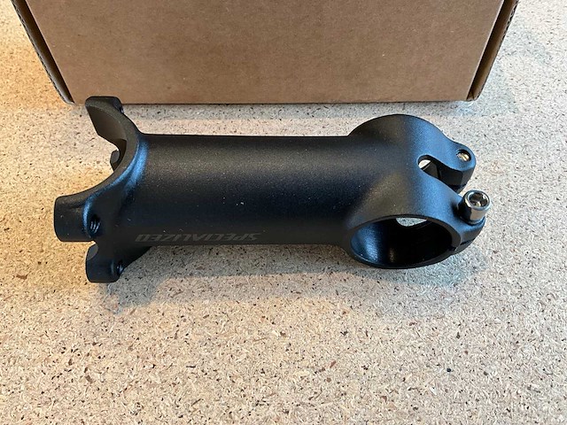 Specialized vado stem with display en light mount 31.8x90 7d - afbeelding 2 van  4