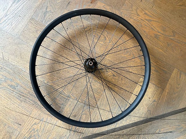 Specialized wiel 584x30 - afbeelding 1 van  3