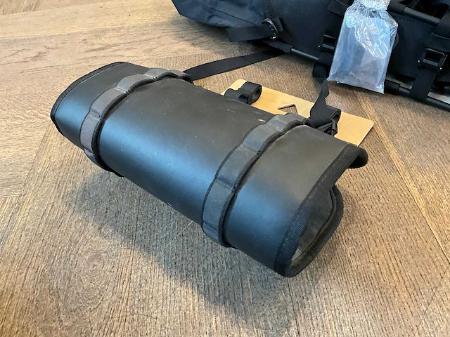 Specialized zadel -en stuurtas (2x) - afbeelding 3 van  6