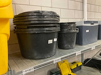 Speciekuipen en emmers (15x)