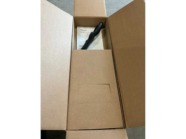 Speck badu prime 11 gebruikte zwembadpomp - afbeelding 4 van  6