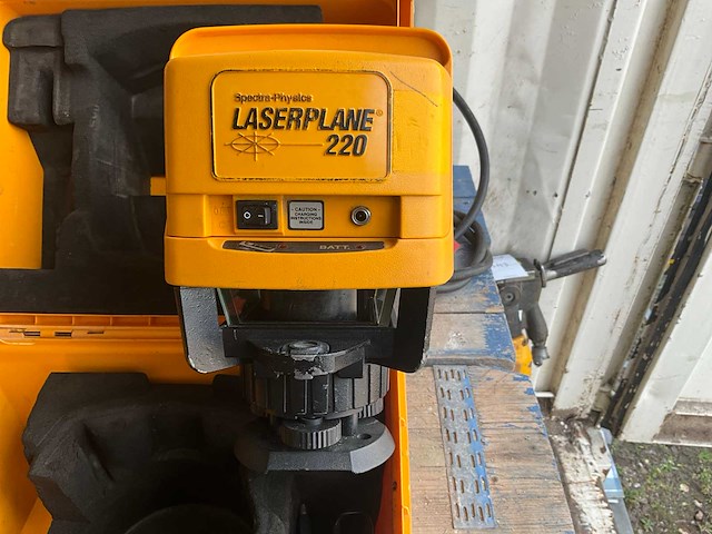 Spectra laserplane220 bouwlaser - afbeelding 1 van  5