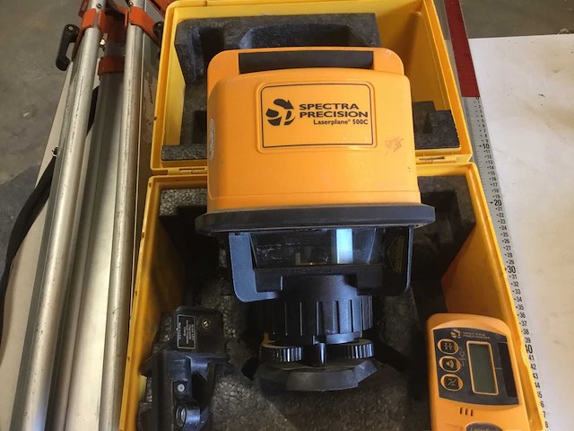 Spectra precision 500 c bouwlaser - afbeelding 3 van  4