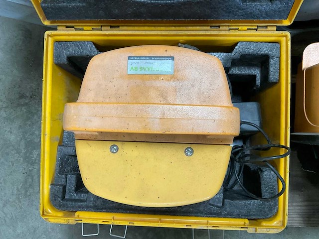 Spectra precision bouwlaser (2x) - afbeelding 3 van  7
