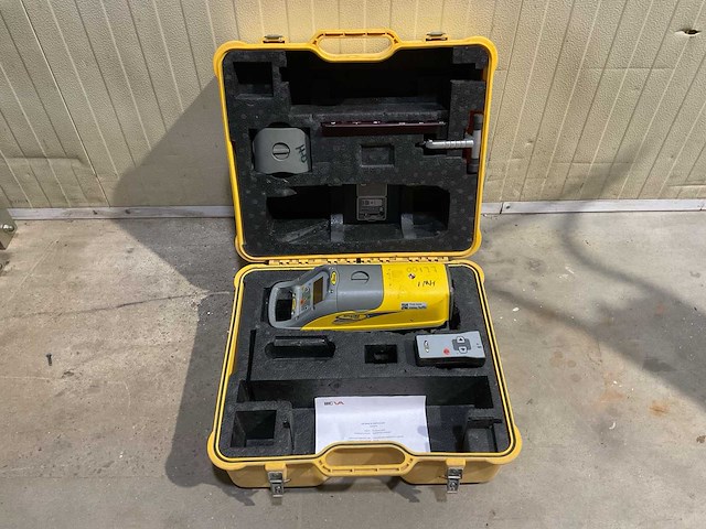 Spectra precision dg511 lijnlaser rioollaser - afbeelding 1 van  3