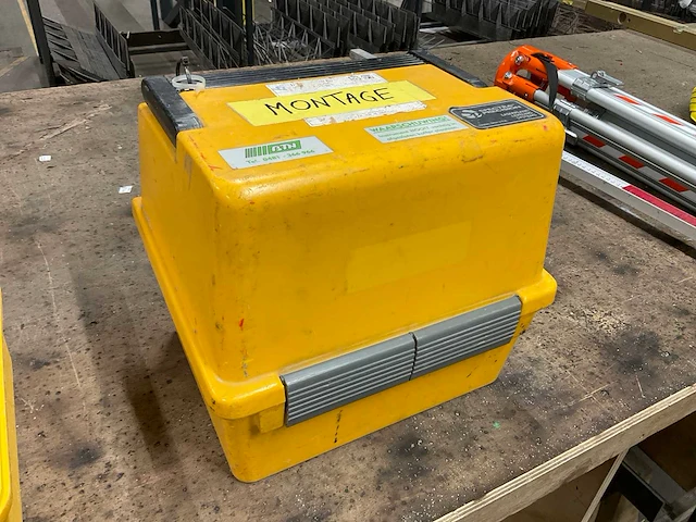 Spectra precision laserplane 500c bouwlaser - afbeelding 4 van  4