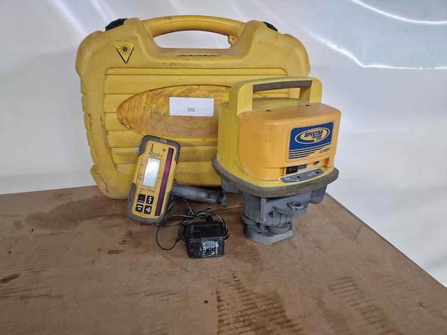 Spectra precision ll 500 bouwlaser - afbeelding 1 van  2