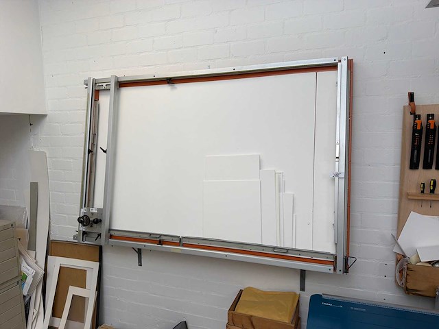 Speed-mat 4060 professionele verticale plaat- en kartonsnijmachine - afbeelding 1 van  5