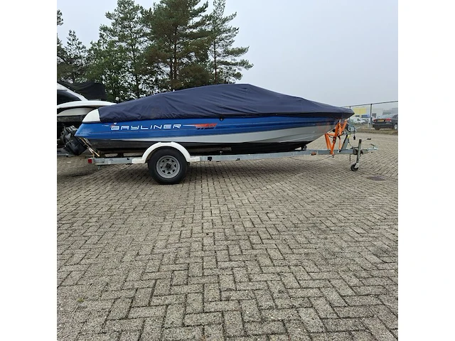 Speedboot met trailer, bayliner, 1850 capri bowride, 1992 - afbeelding 12 van  63